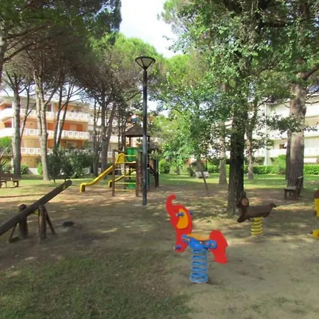 Apartment Spacious With Big Terrace Bibione